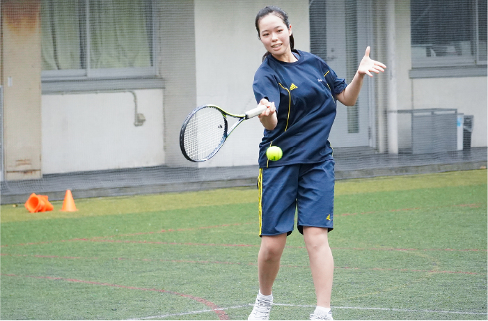女子硬式テニス部
